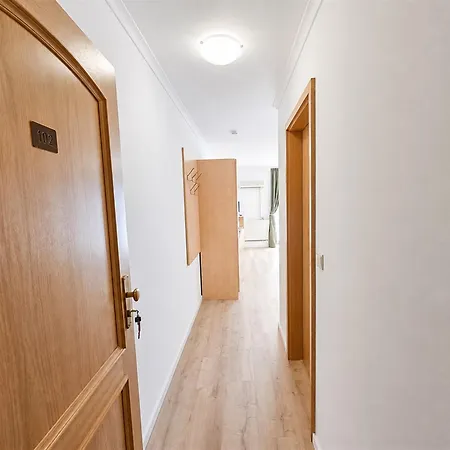 - With Bathroom - Toilet - Tv - Wi-fi Hotel Guntersblum