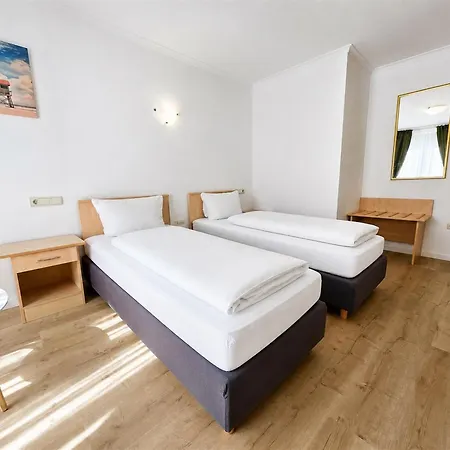 - With Bathroom - Toilet - Tv - Wi-fi