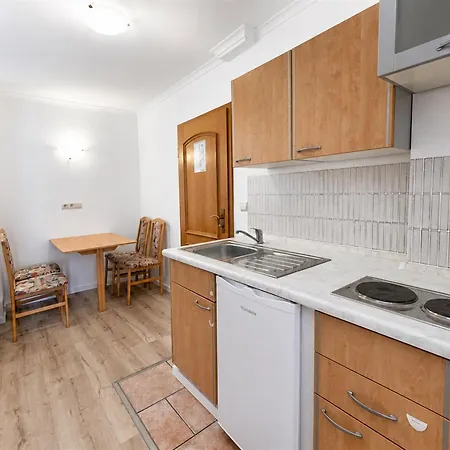 - With Bathroom - Toilet - Tv - Wi-fi Hotel *